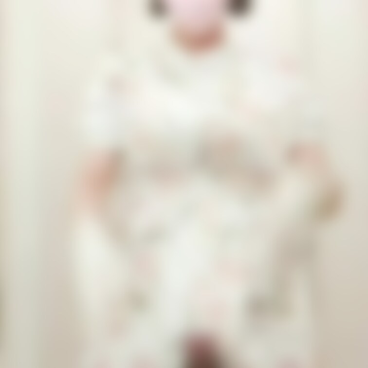 可愛いナース服でオナニー