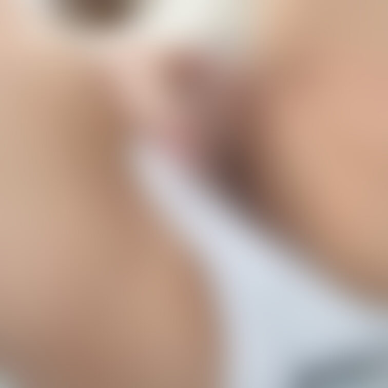 おぱんつずらして…くぱぁ♡