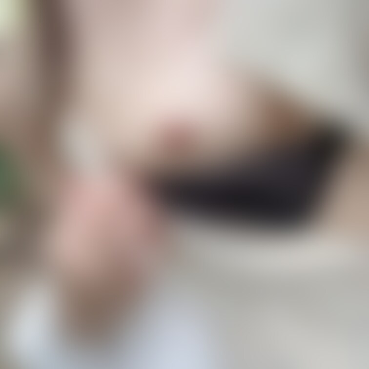 🌺Smileぷらん🌺

自然の中で露出って気持ちいい🥺
風が乳首に当たって、
濡れたおまんこがスースーしちゃうの