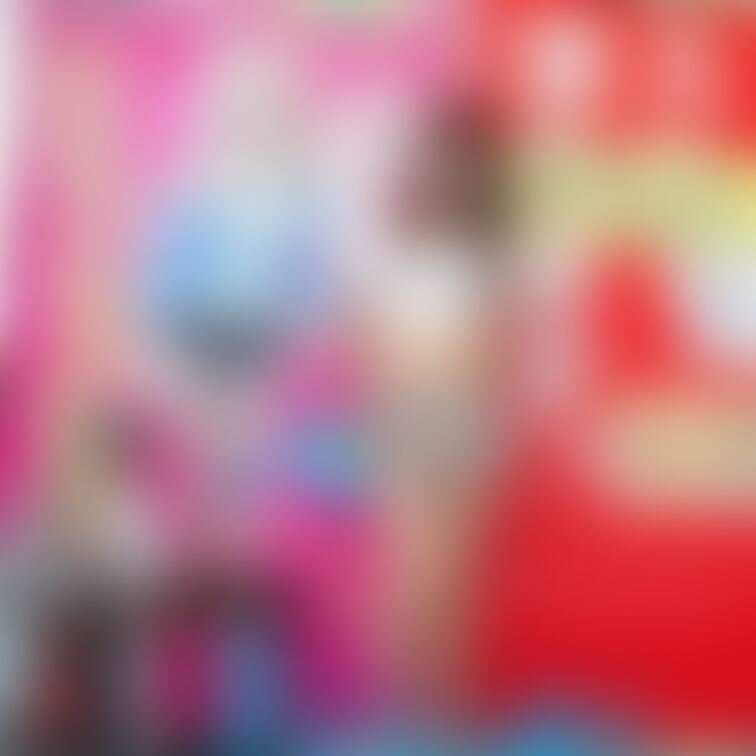 こんな格好でアダルトショップにも行っちゃいますよ💕