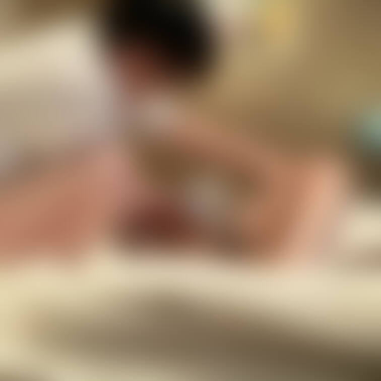 舐め犬さんとの動画はまだこれから編集するので、まずは写真から見てください🥰

ノーパンでストッキング直履きからの引き
