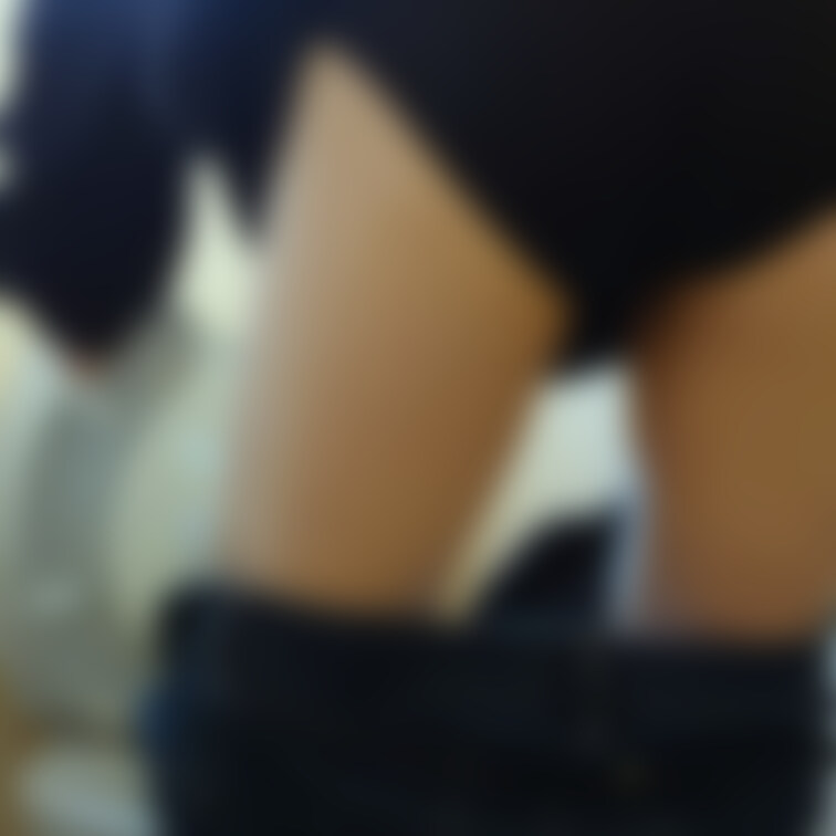 撮影日：2022/11/01
機材：スマートフォン
ゆうちゃんおしっこ。
Twitterに投稿する画像の動画版です