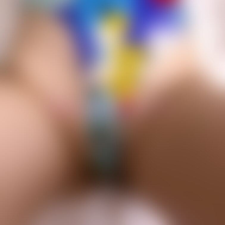 陰毛好きさんだけ💖
くいっと捲って見てね🥺💕💕💕
人妻のえっちなおまんちゃん
食べたいですか？