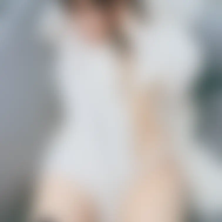 自分じゃちょっと勇気がなくて…
あなたの手で、そっと脱がせてくれたら嬉しいです…🤭