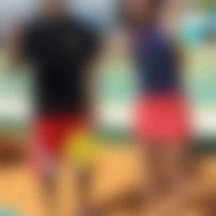 妻の昔のスマホより。
前と同じ大会で撮ったものですかね。
隣の男性は以前投稿した画像と同じ人の様です。
当時の薄さ