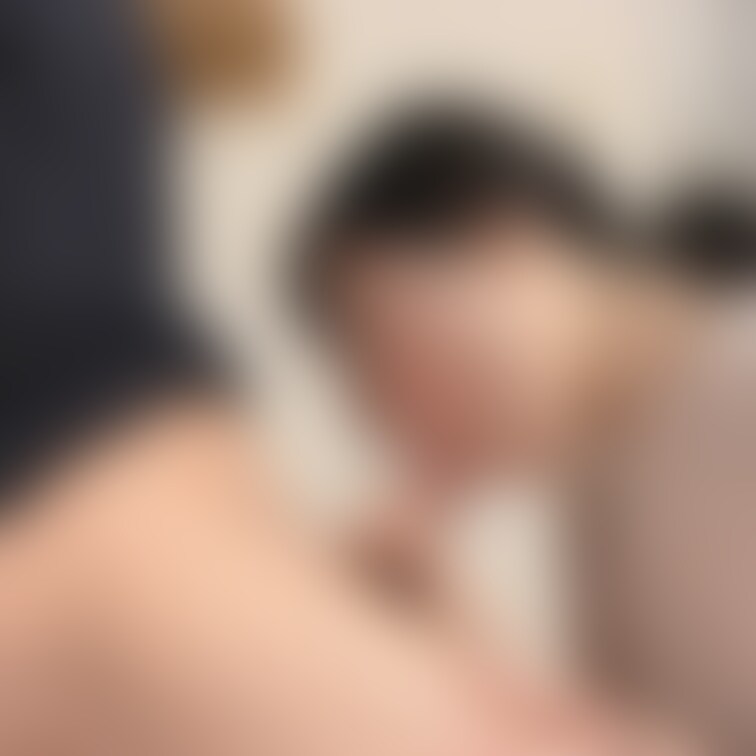 我慢できずに口内射精されました🍼本当はノーハンドフェラしたかったんだけど、気づいたら最初っから手コキしちゃってた🥺仕方な
