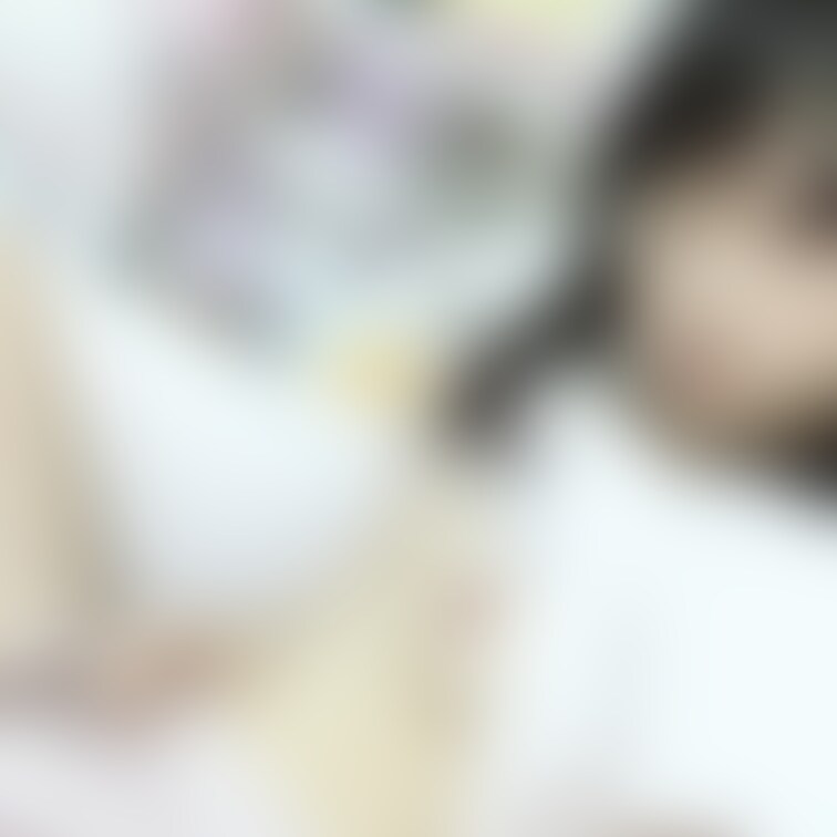 顔は隠して胸は隠さない自撮りをくれる裏垢女子^ ^