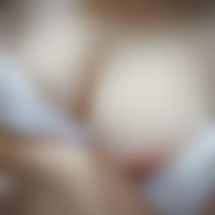 おっぱい。チラ見せ