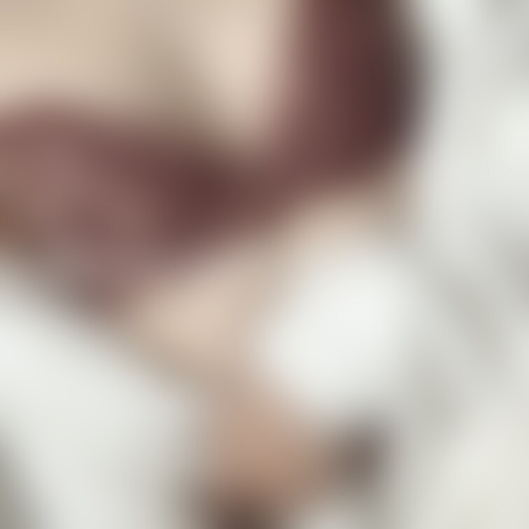 このふわふわカーディガンは、素肌にはちょっと冷たい。。。