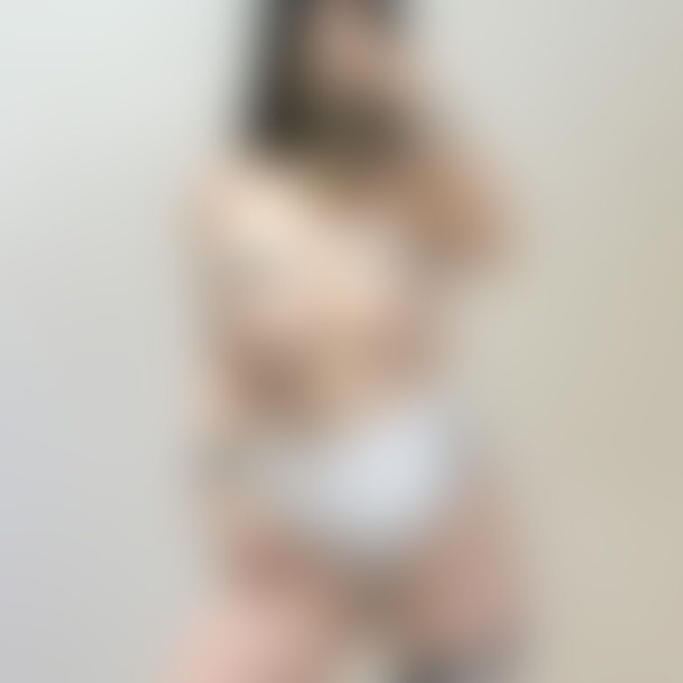 セクシーな牛さんコスプレ🐮🤍