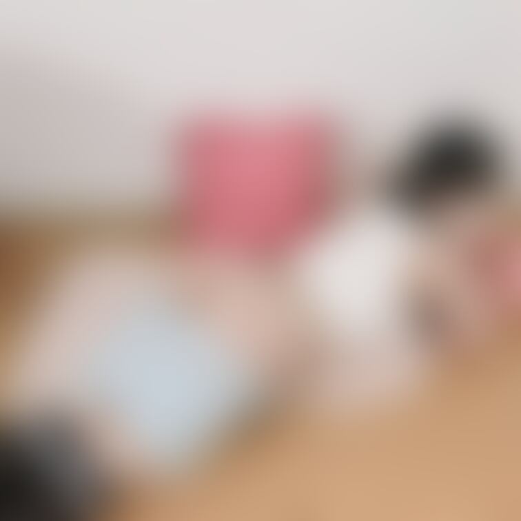 たまに床オナも♡
