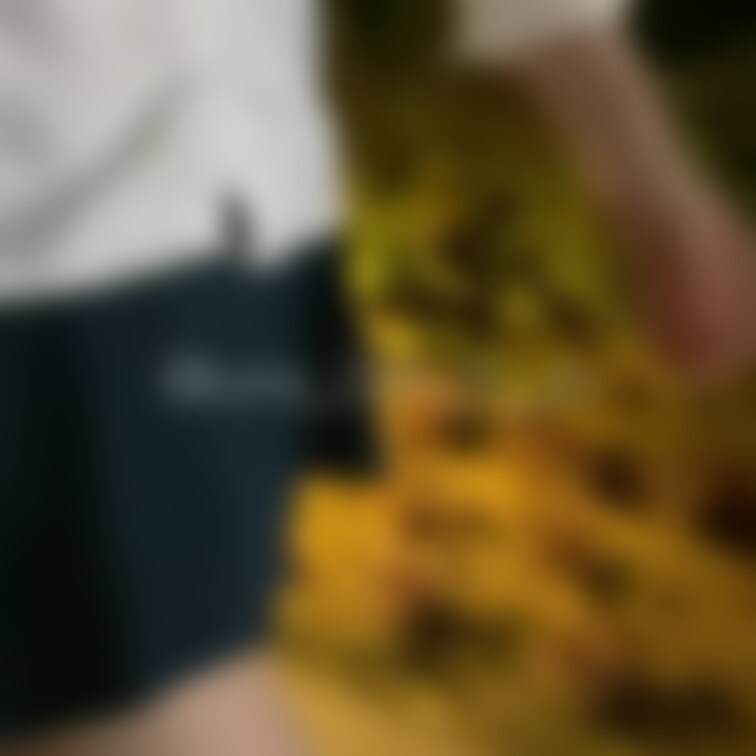 ノーパンスカートをチラッと…🤭💞