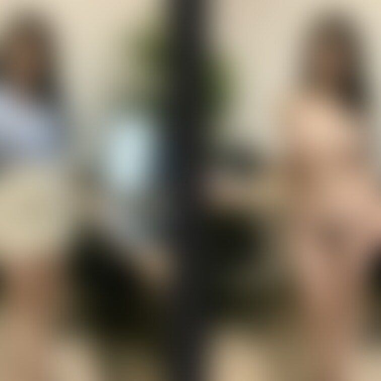 着衣と脱衣を並べた画像です。画像№239