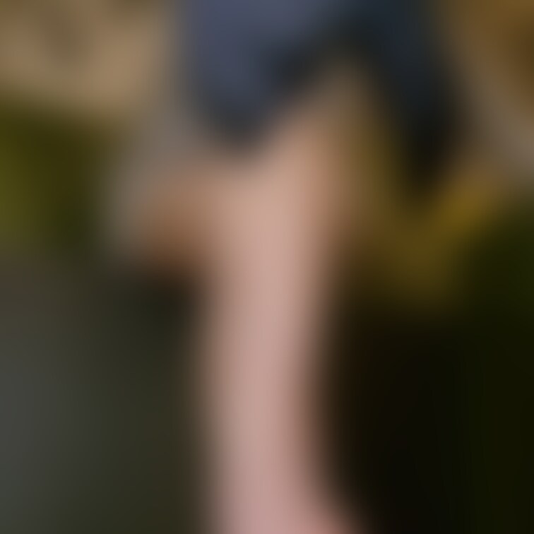 Vol.3写真です。最後はストッキングの匂いを嗅がされながら足コキされて我慢できずに射精してしまうディルドさんの発射シー