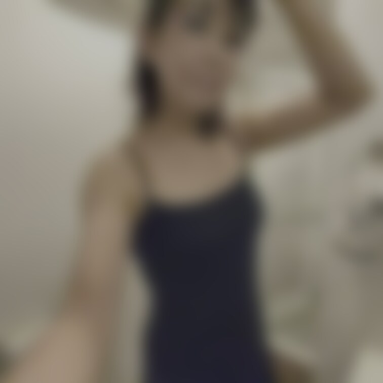 サルートの下着姿からスタート

脇のにおいチェックや
筋肉見せ
自己流のポージングをしてみました

まだまだ