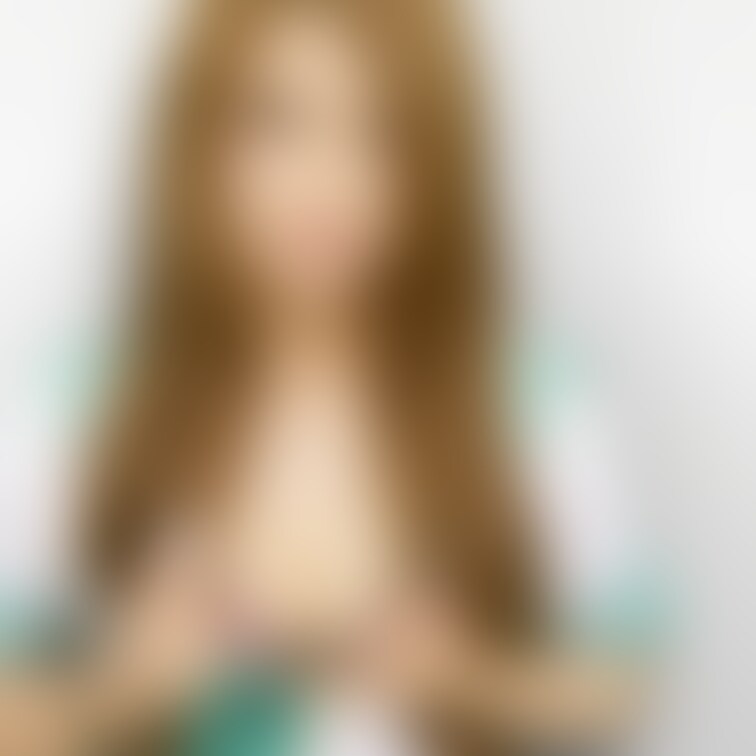エロプリを撮らせた時の妻です！
かなり盛れちゃってますけど