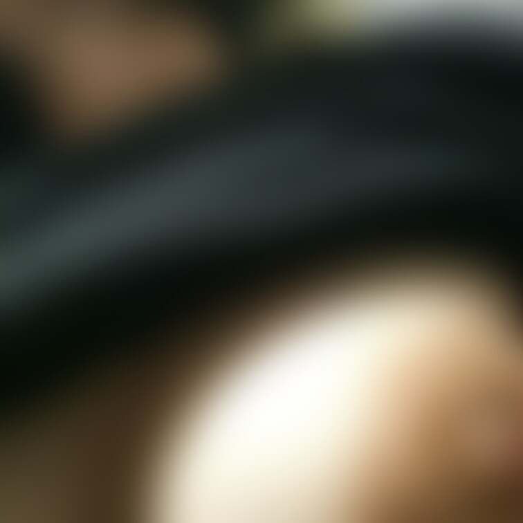 ○○○にバレないようにエロい自撮り撮って送ってもらってます💘