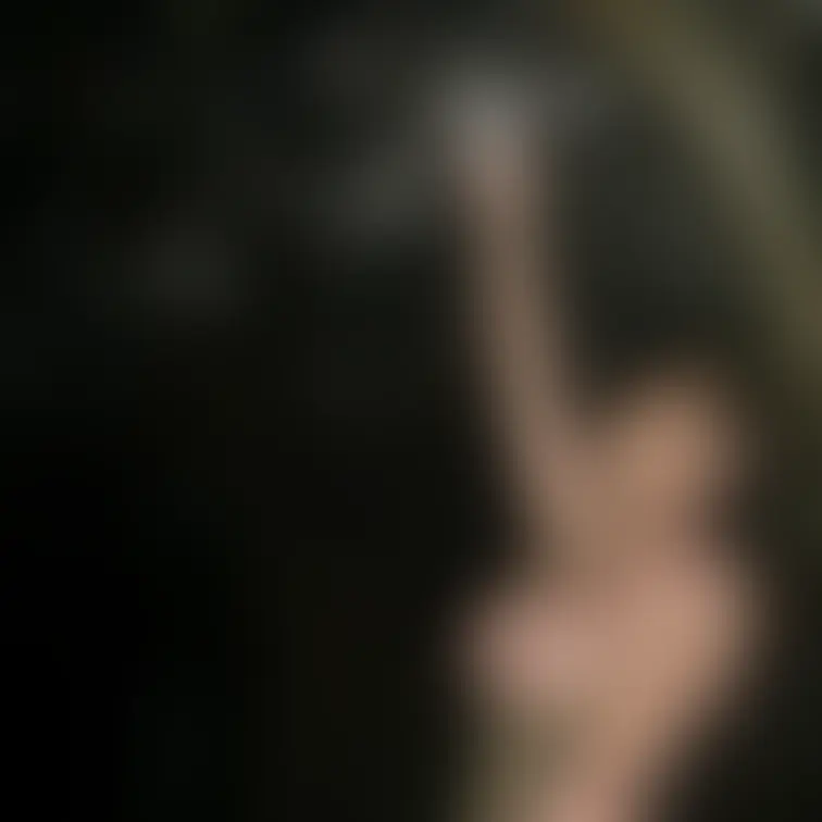 桜の下で露出撮影してたらセフレがガマンできなくなり近くの神社で野外セックスしちゃった😝
精子が勢いよく飛んでるのを見て