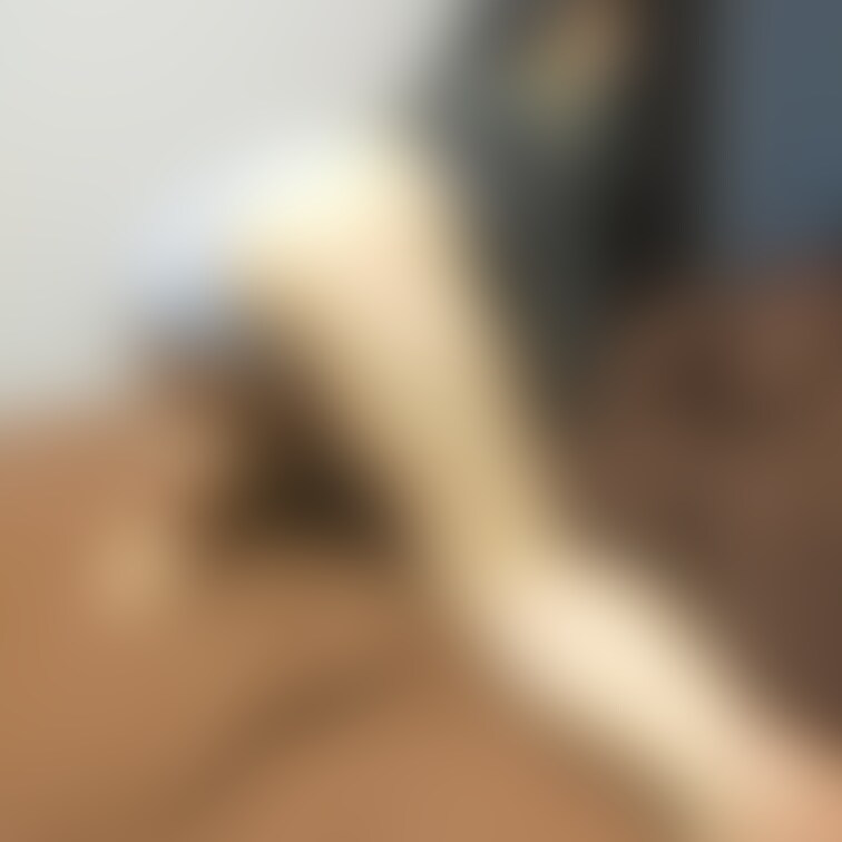 先日の下着姿を…