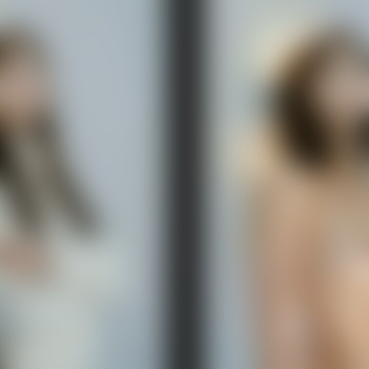 着衣と脱衣を並べた画像です。画像№1188