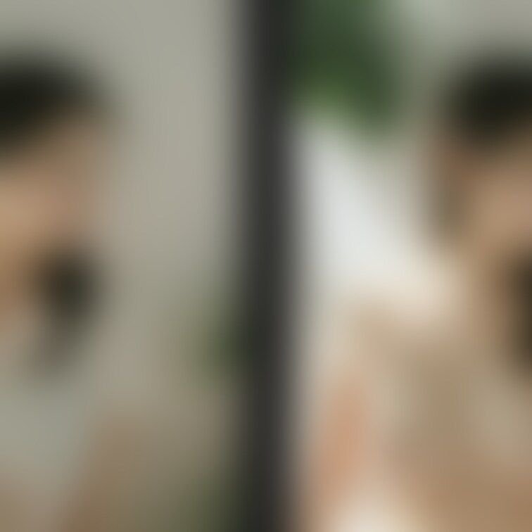 着衣と脱衣の並べた画像です    画像№1496