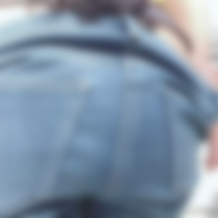 NGにしていた短い動画を供養のため無料プランで公開です！天気がいい日は外でお尻出すのが気持ちがよいですね！