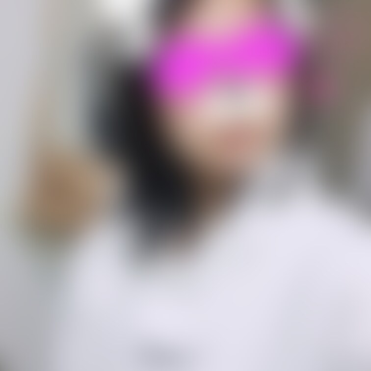 かわいいって言ってくれる人いて嬉しいです💖
リアルじゃ誰にも言われないから。。。