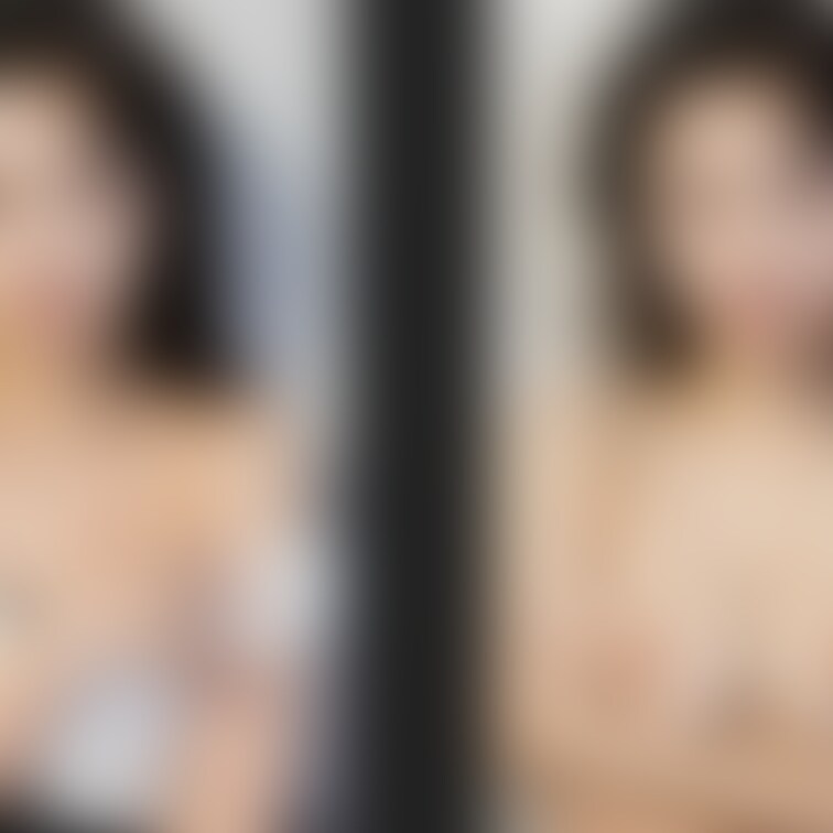 着衣と脱衣を並べた画像です。画像№255