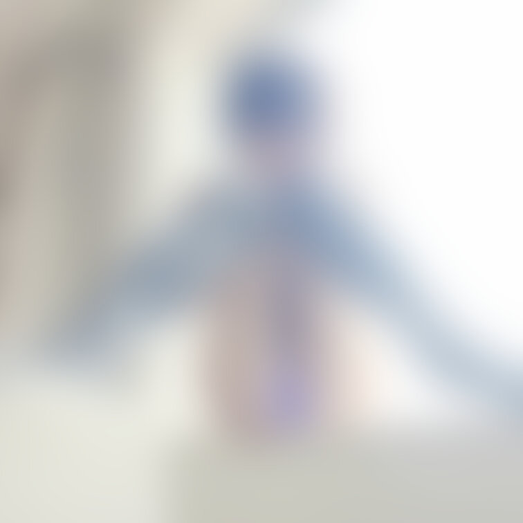 エッチ、、でしょ。。
こんなにぃ、、、
おっきくて、、真っ黒な、、びらびら、、、