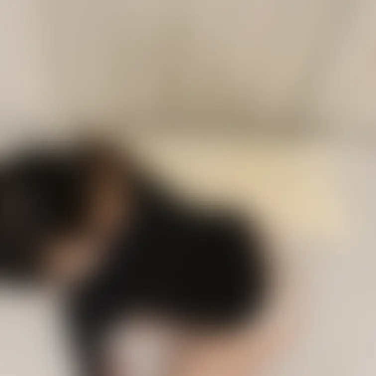 素人若妻(24歳)Go proで覗き見
野呂◯代ちゃんに似ているえっちな人妻さんがオナニーしている様子を覗き見。
