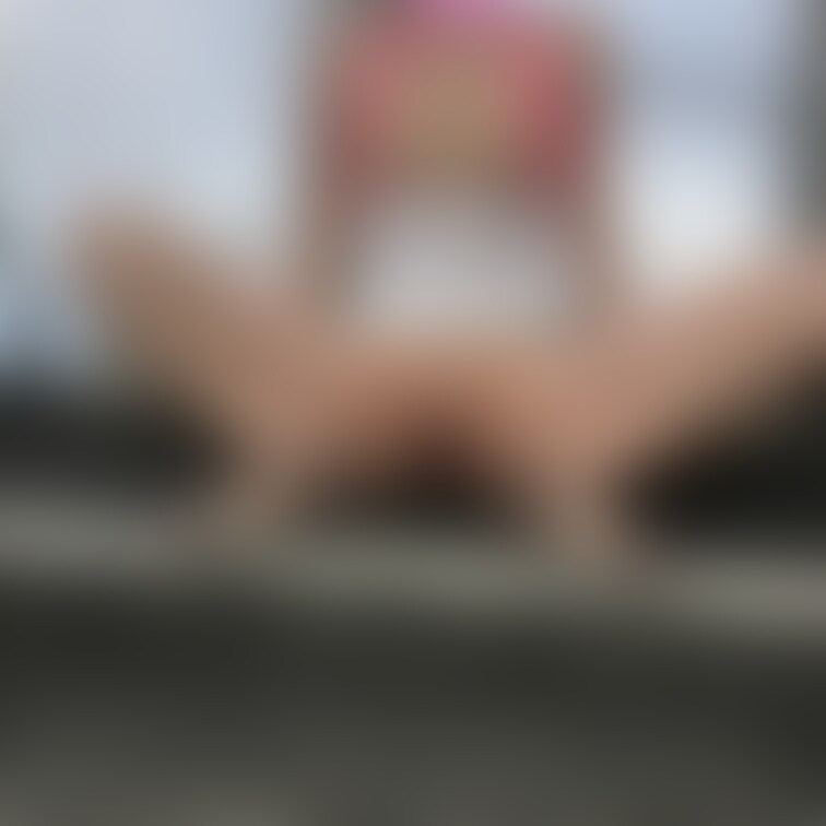足も思いっきり広げちゃって🫣
モザイクがじゃまだなぁ😫笑