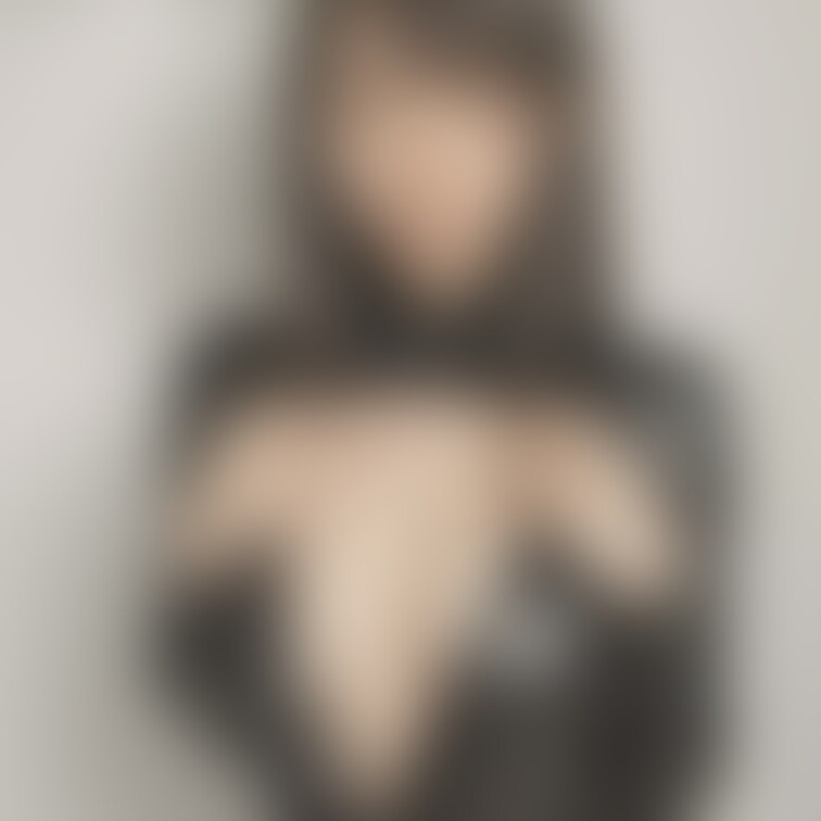 田中奈緒ちゃん♡
バニーちゃんでパイ見せ！
