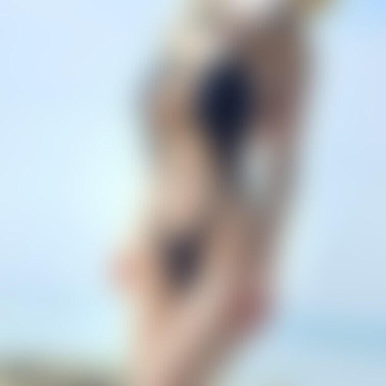 暑くてダメだぁー👙