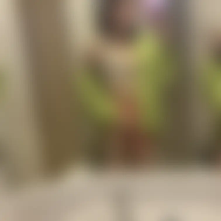 パンツ見えてる?!