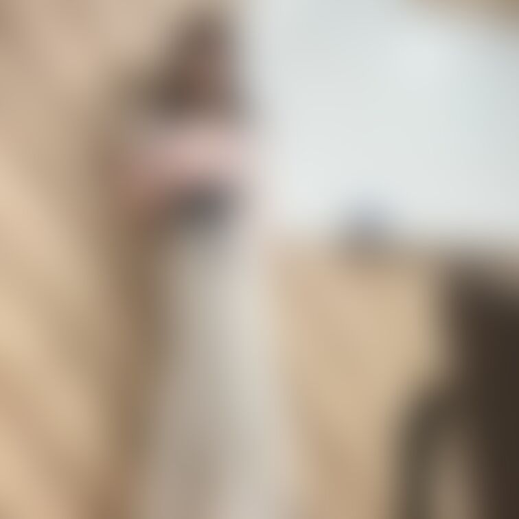 専務が使うミーティングルームでおっぱいだけ出してみました...いいねとコメントくれると嬉しいです🥲✨