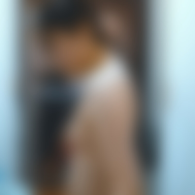 雰囲気がわかる写真。横顔もやっぱりかわいい。動画もアップロードしてるよ。
https://myfans.jp/post