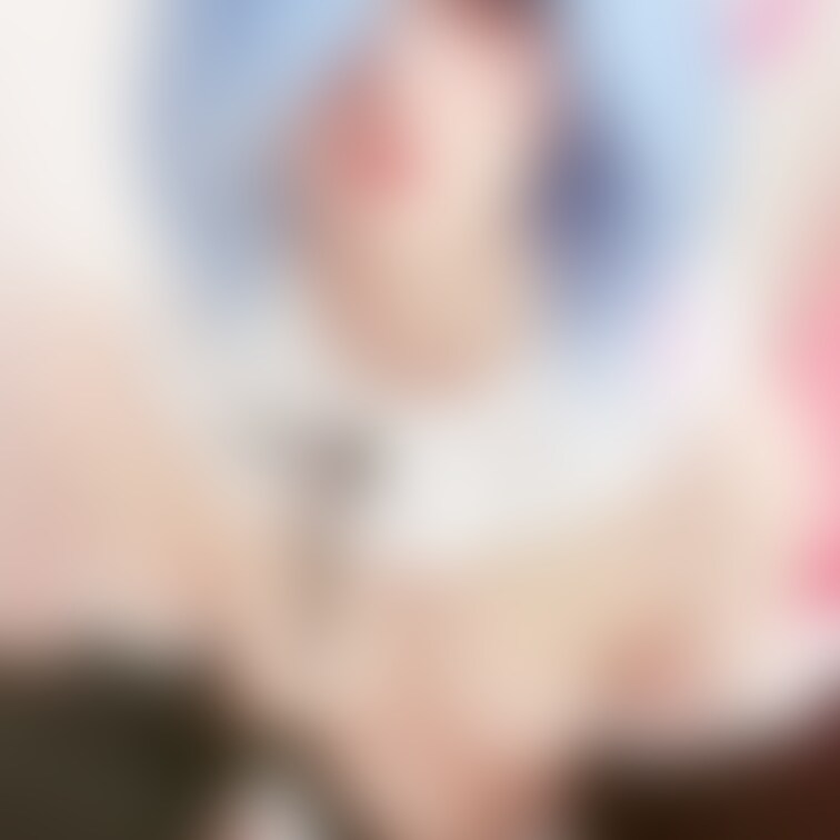Re:ゼロから始める異世界生活　レム
のコスプレエロ写真だよ～💓

フォローとお気に入りしてね😍