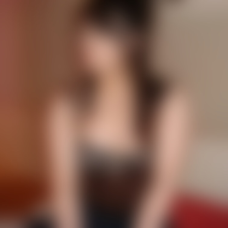 ぽっちゃりだけど、エロ女です。野外プレイ、3P、4P経験者でした😅
