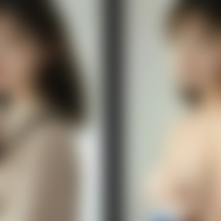 着衣と脱衣を並べた画像です。画像№952