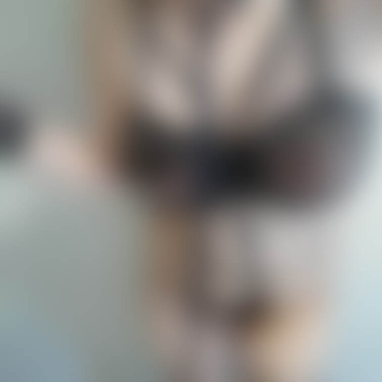 すけすけレースバニーちゃん🐰

お尻にちゃんとしっぽあるよ♡