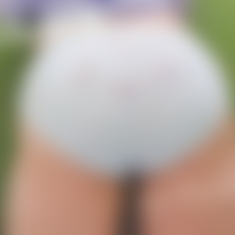 お外でこっそり🩷
急いで自撮り💦
ちょっと暗くて、明るくしてるから、画質悪いかも💦
