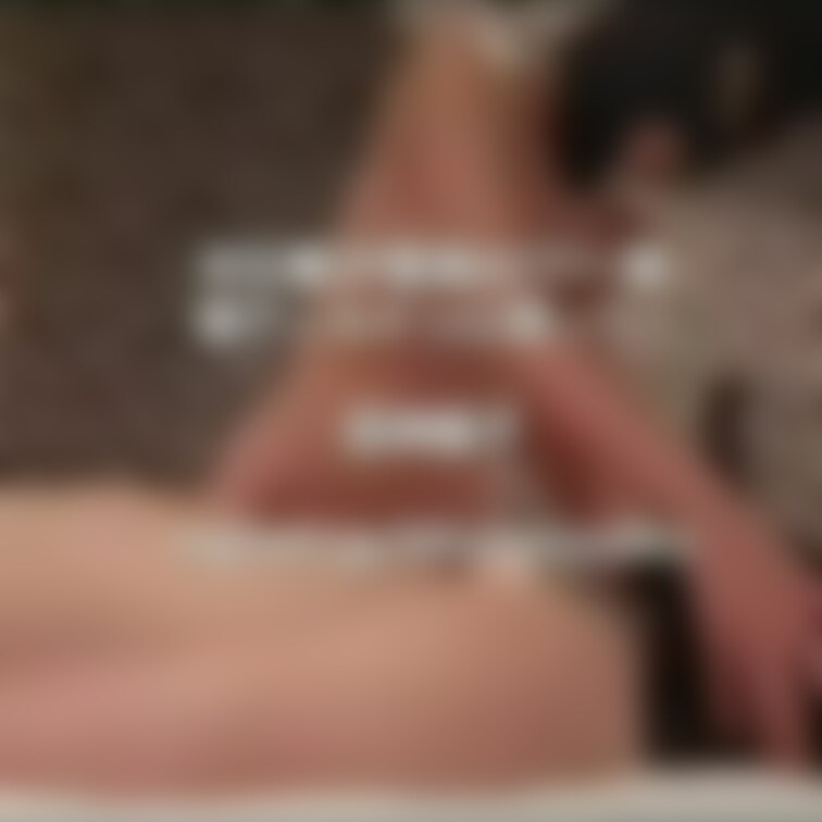 M女舞3P動画~顔面ディルドゥに跨って~