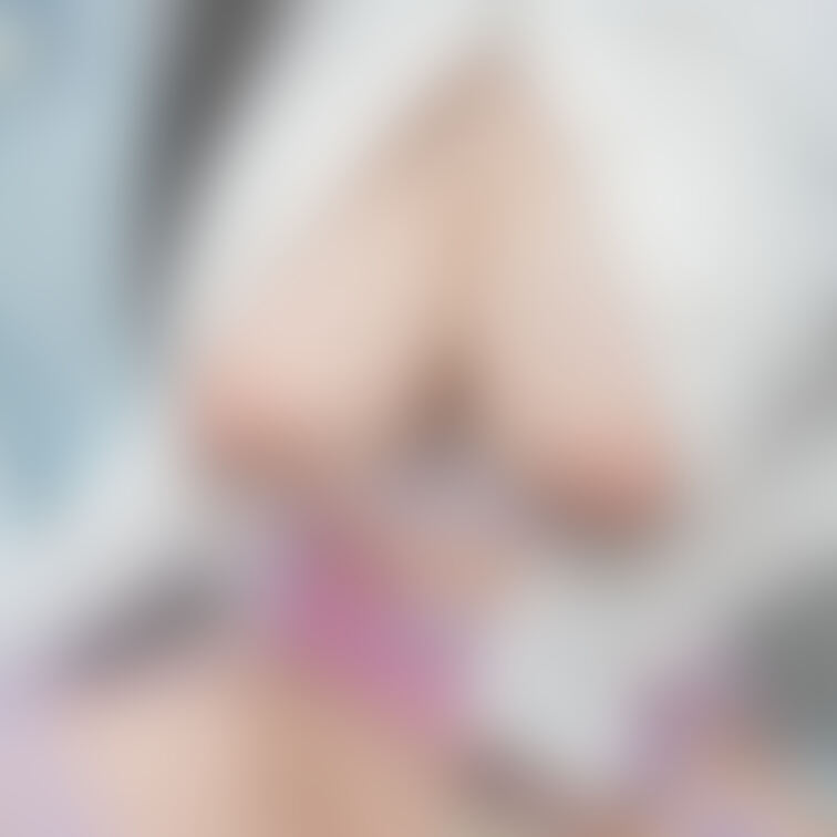 カーディガンからぷっくり…💗