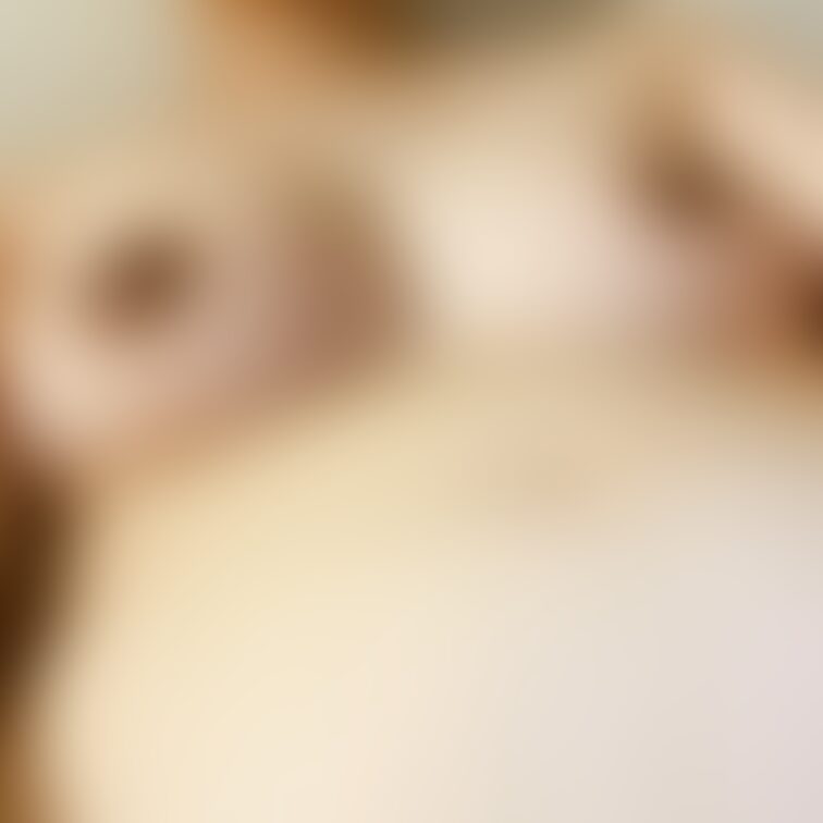 下からのアングルたぬきみたい😂
乳首くらいの嫌だなあと思ってたけどえろいね💓