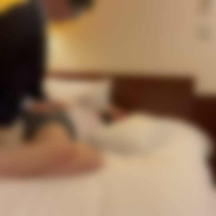 レモン🍋×オナホJD

就活終わりにレモンが連れて来た男に
初対面なのに中出しセックスさせちゃう
セックス大好き