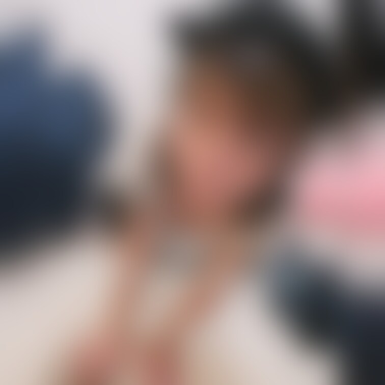 なみねちゃん 猫耳メイド🐳✨

元有名メイドカフェ店員 この子の動画は
Twitterじゃupできないぐらいレアな