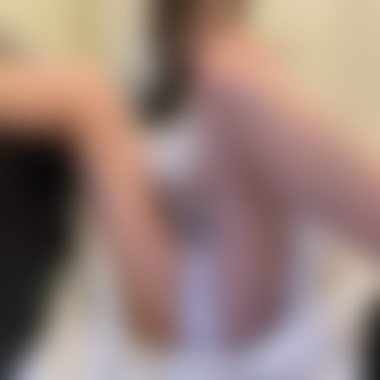 パンチラ
珍しい白です