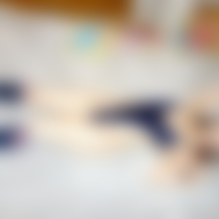 お○○こが丸出しな、こんな恥ずかしい写真も撮られちゃいました、、、。

