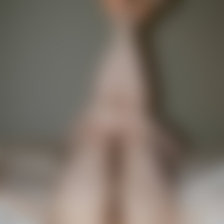 【淫乱○○○のエッチな陰部②】

僕の好みで全剃りパイパンにするのですが…

なかなか会えない時期が続くとみっち