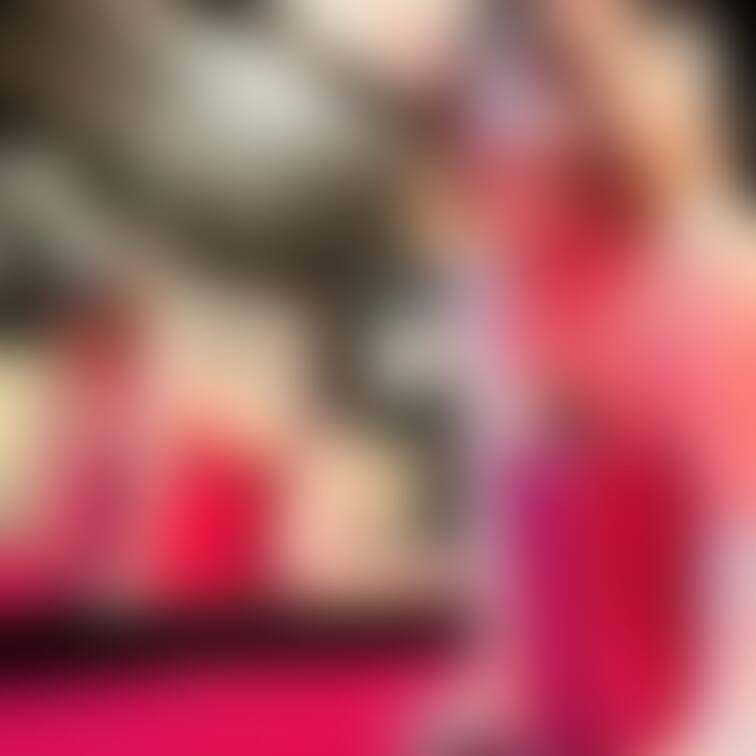 例のミュージアムにて🥰
後ろからパンパンされたい💕